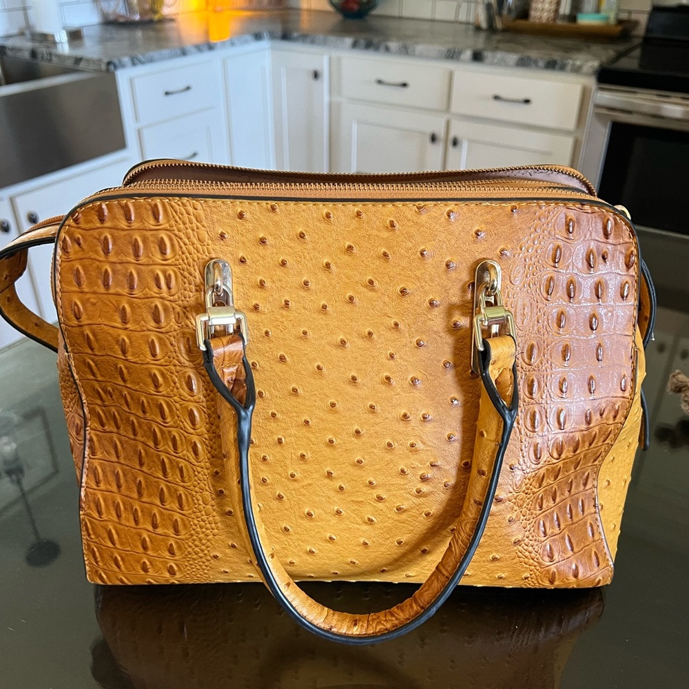 est. 1946 bag